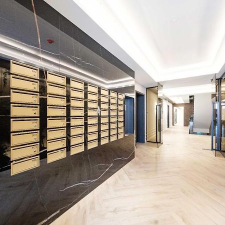 Brand New Luxury Apartment In The Heart Of Braşov Eksteriør billede